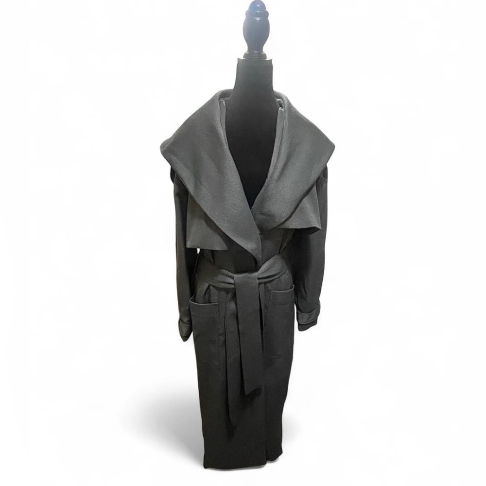 PrettyLittleThing Oversized Trench Coat Textured Detail – Size 4 NWT